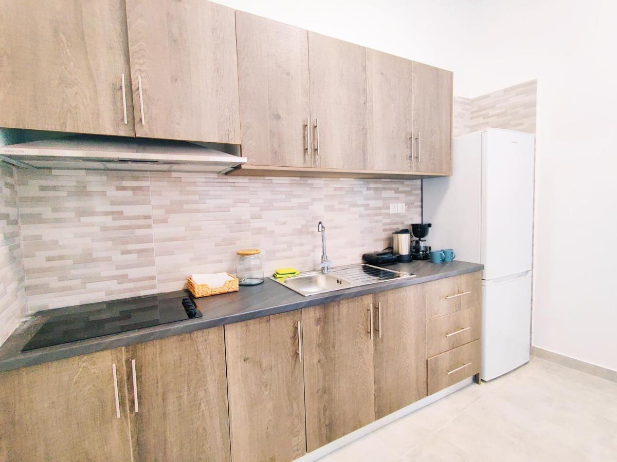 Wsd Glory I Hotel Apartment Athens Ngoại thất bức ảnh